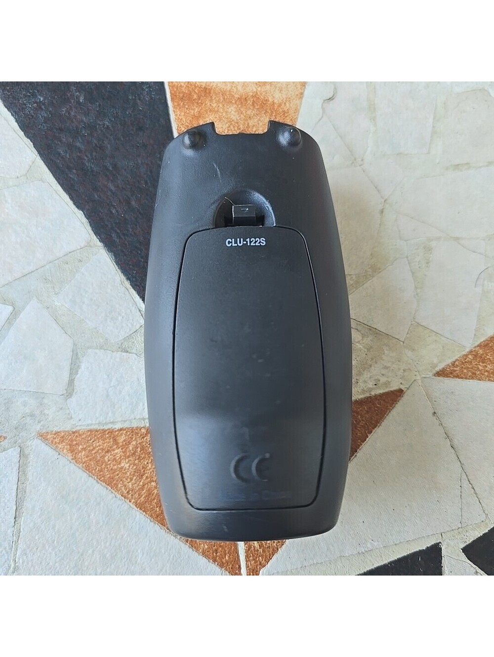 HITACHI Remote Control CLU-122S Multi-Channel Cleaned Tested == - Picture 4 of 5